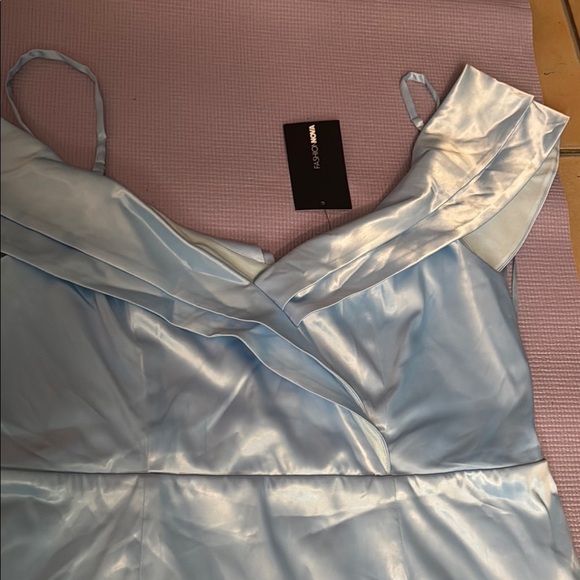 Fashion Nova Blue Ruched Off-Shoulder Midi Dress 37 - Picture 5 of 11